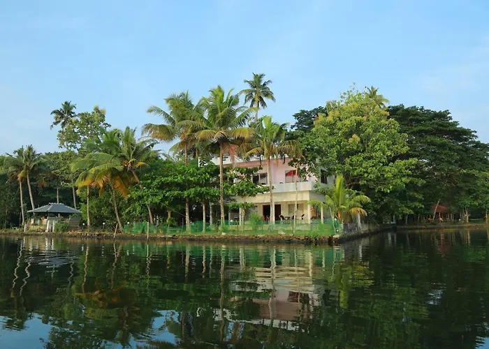 Orchid Lake View Homestay